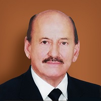 Dr. Mario Orlando Parada Velasco